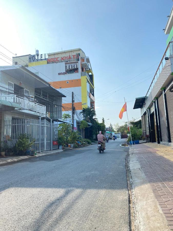 Ngoc Kha Tu 1 Hotel Long Xuyên エクステリア 写真